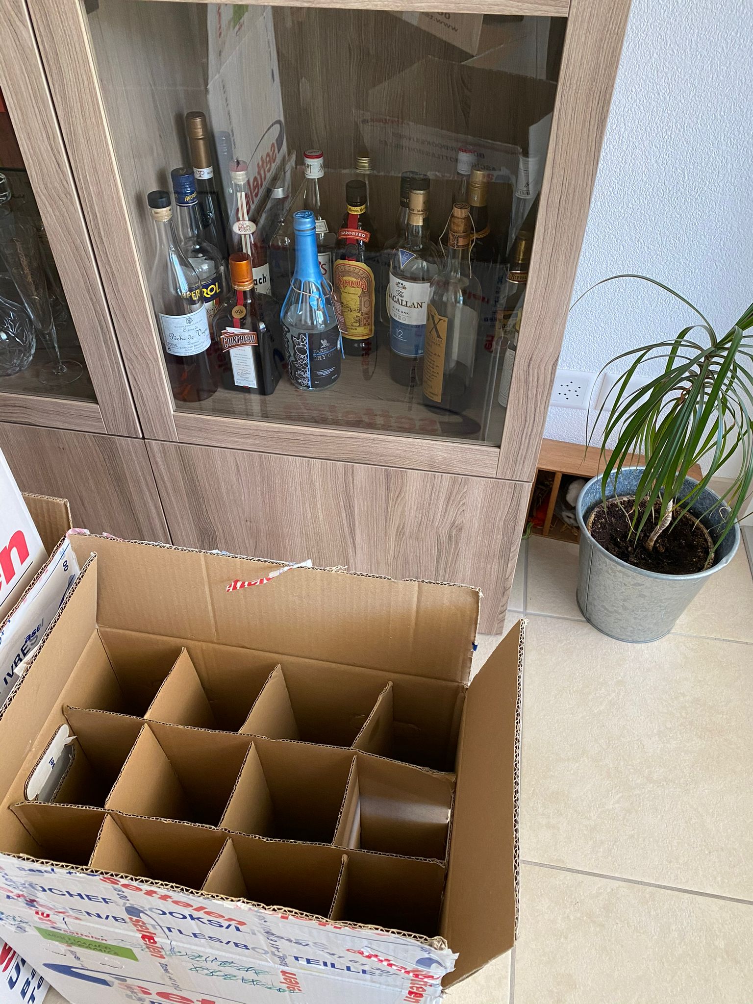 Verpackungsmaterial für empfindliche Gegenstände beim Umzug
